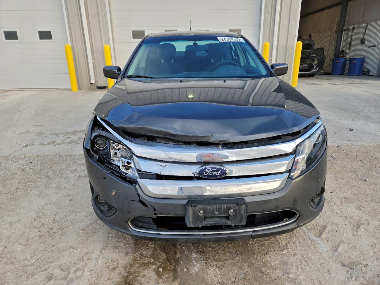 Ford Fusion Se Image 6