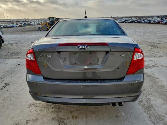 Ford Fusion Se Image 4