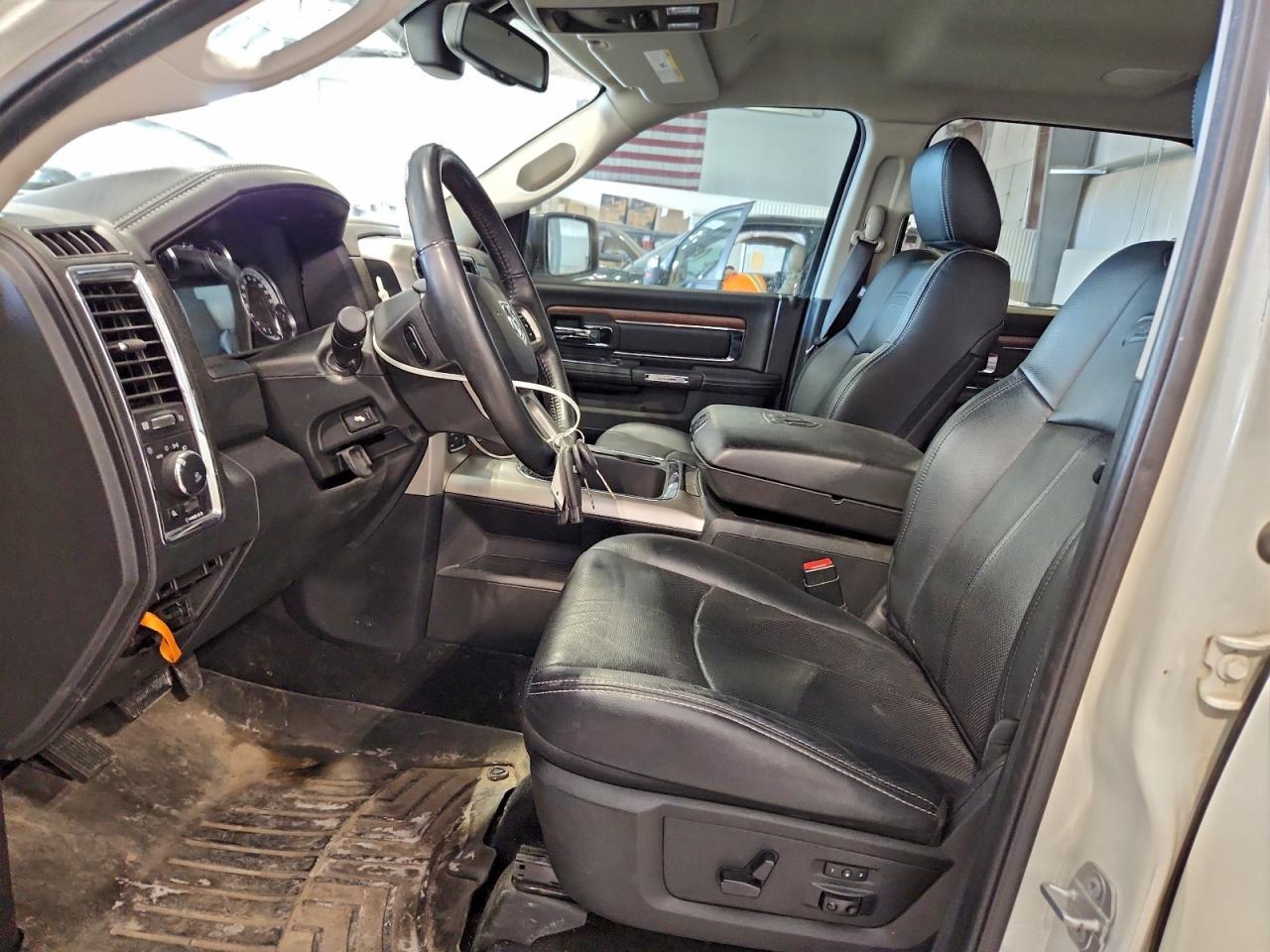 Ram 1500 Laramie Image 5