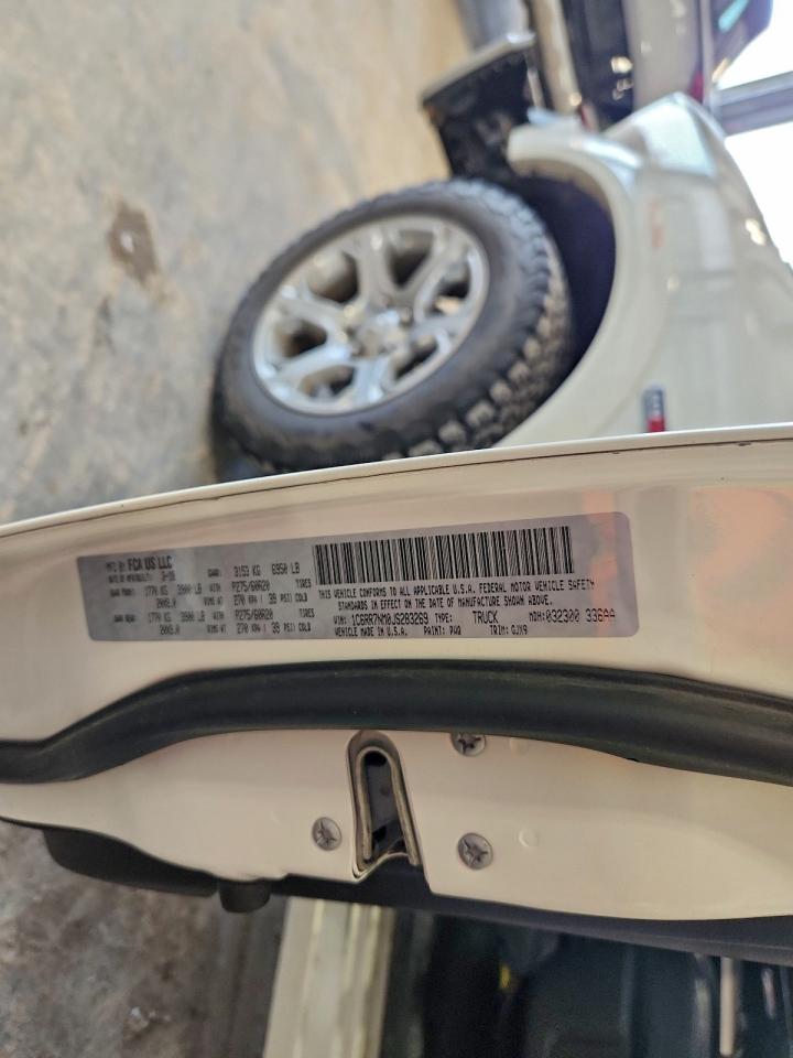 Ram 1500 Laramie Image 12