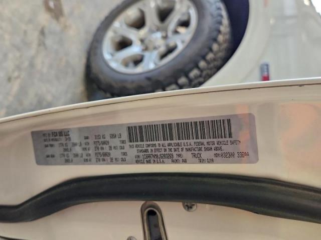 Ram 1500 Laramie Image 12