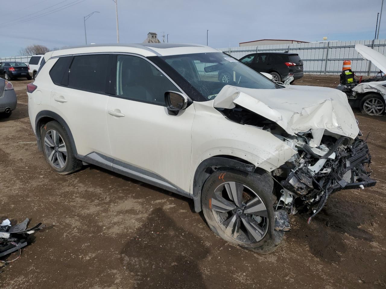 Nissan Rogue Platinum Image 3