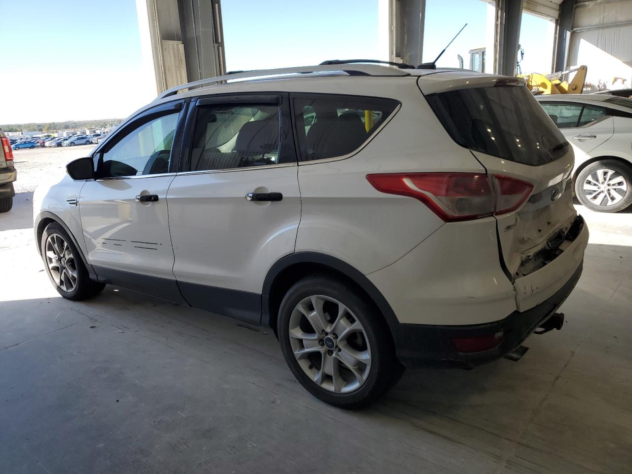 Ford Escape Titanium Image 12