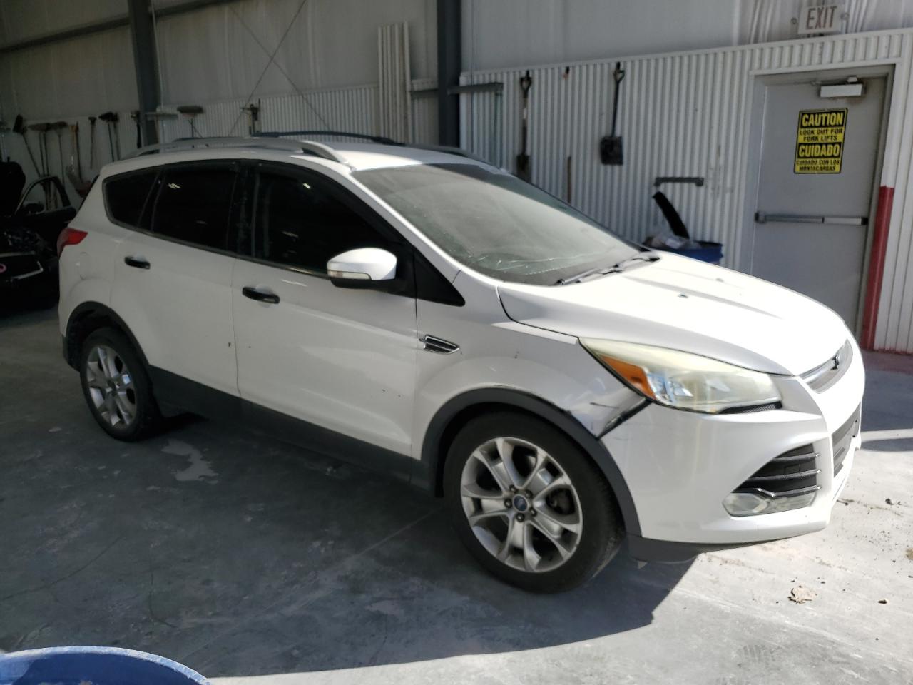 Ford Escape Titanium Image 4