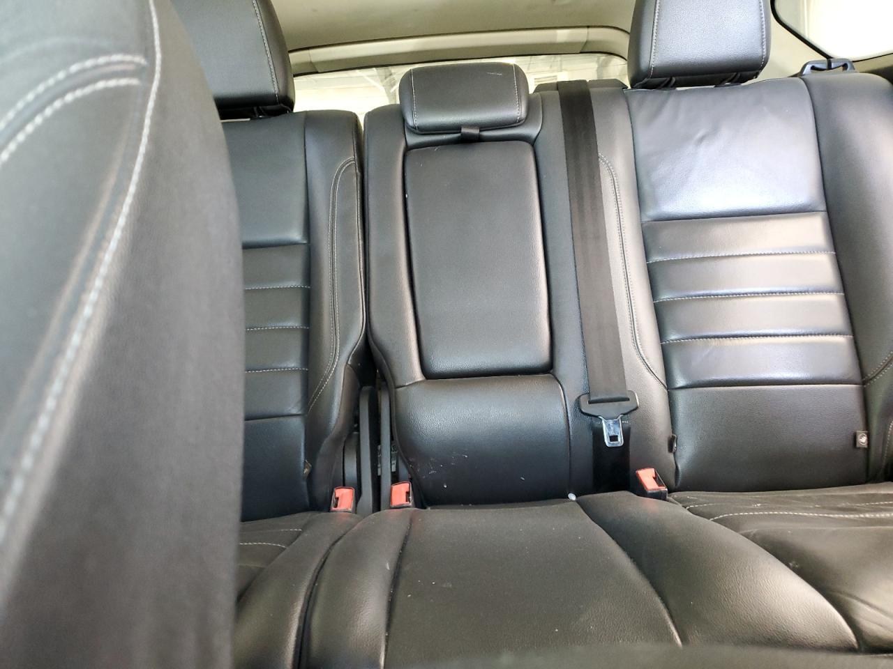 Ford Escape Titanium Image 9