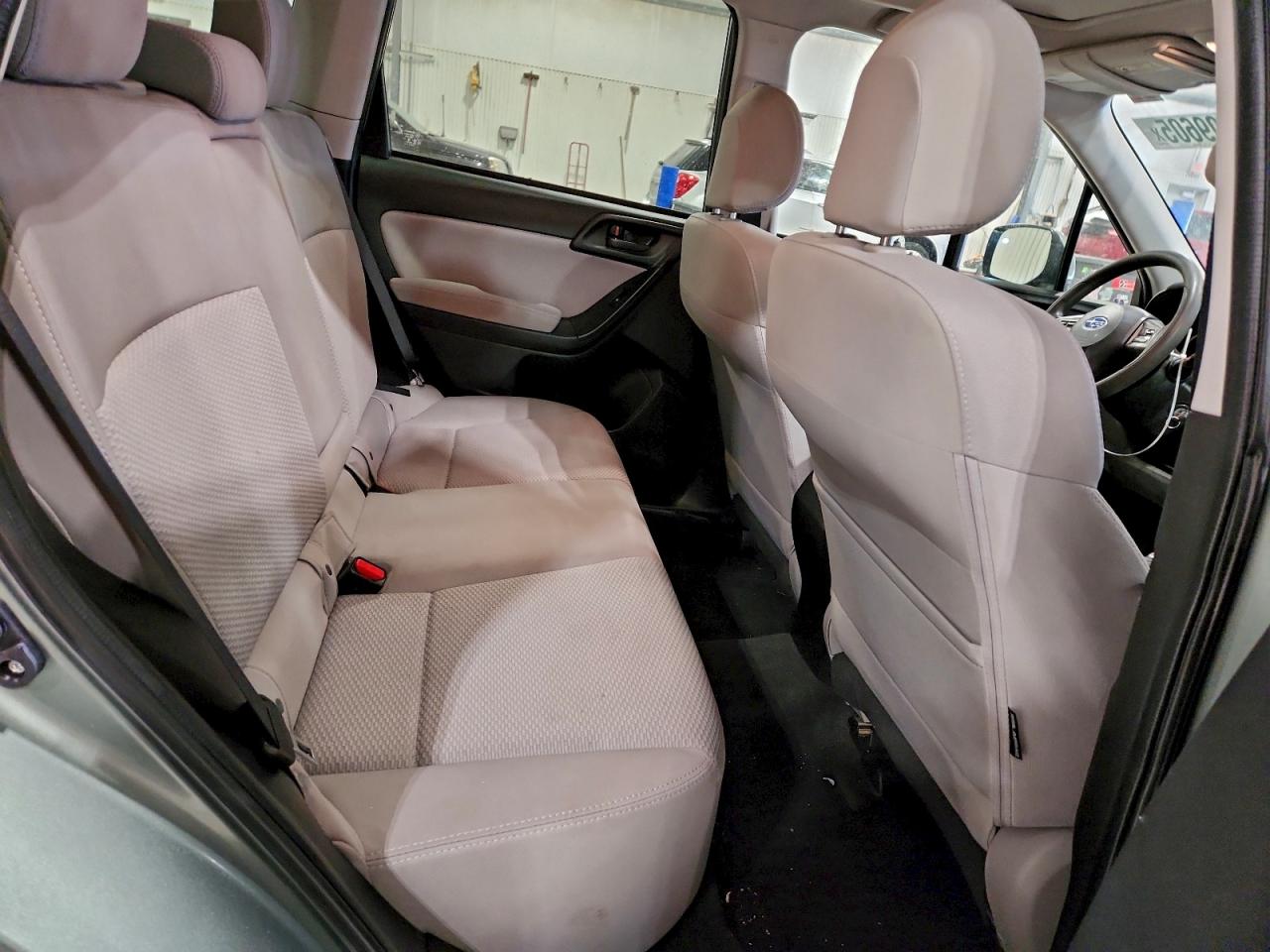 Subaru Forester 2.5i Premium Image 10