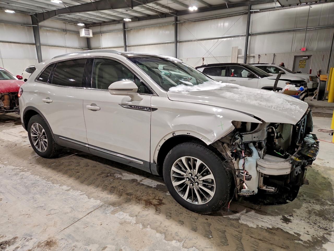 Lincoln Nautilus Select Image 4