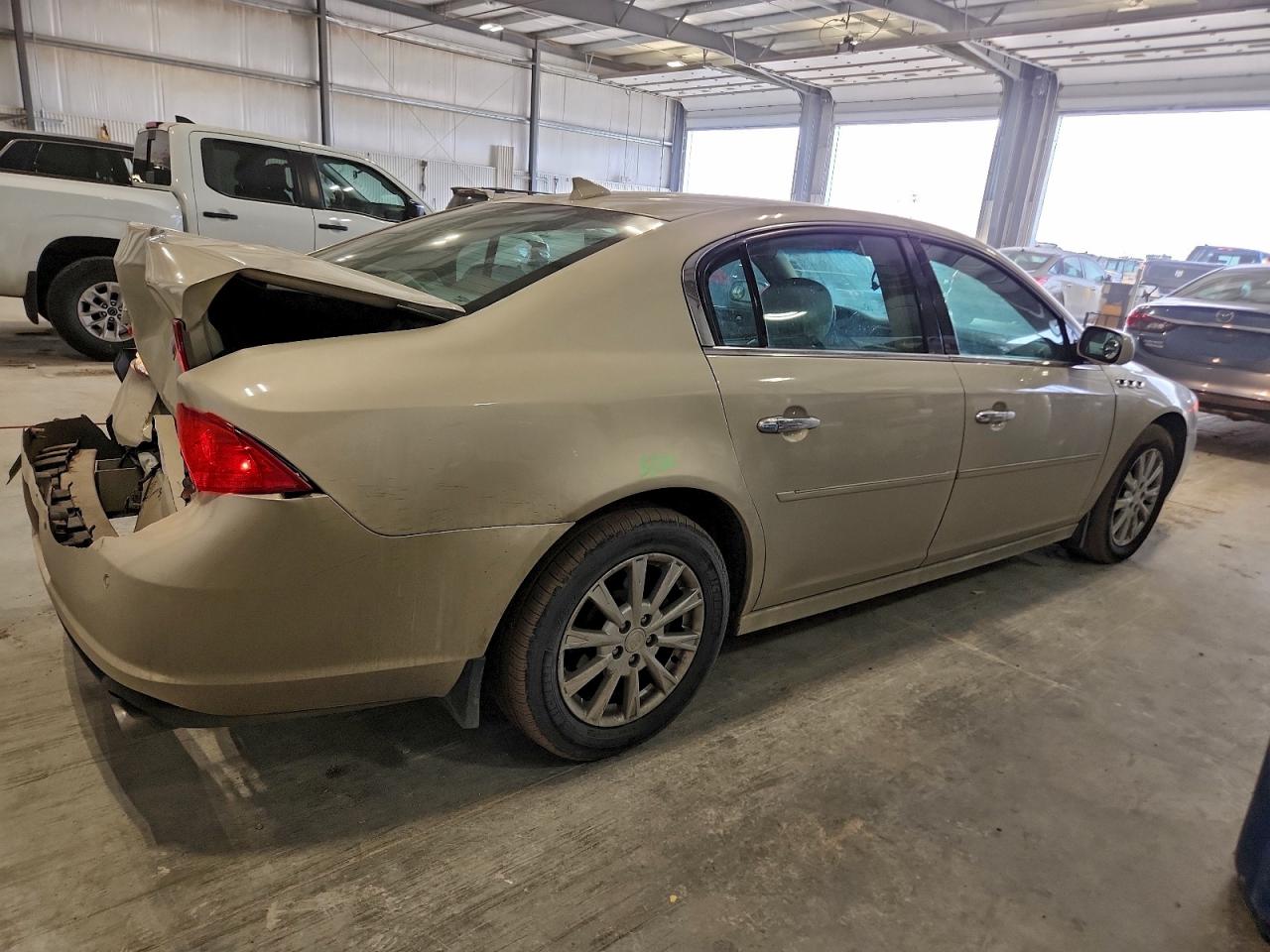 Buick Lucerne Cxl Image 2