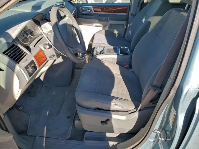 Chrysler Minivan Touring Image 4