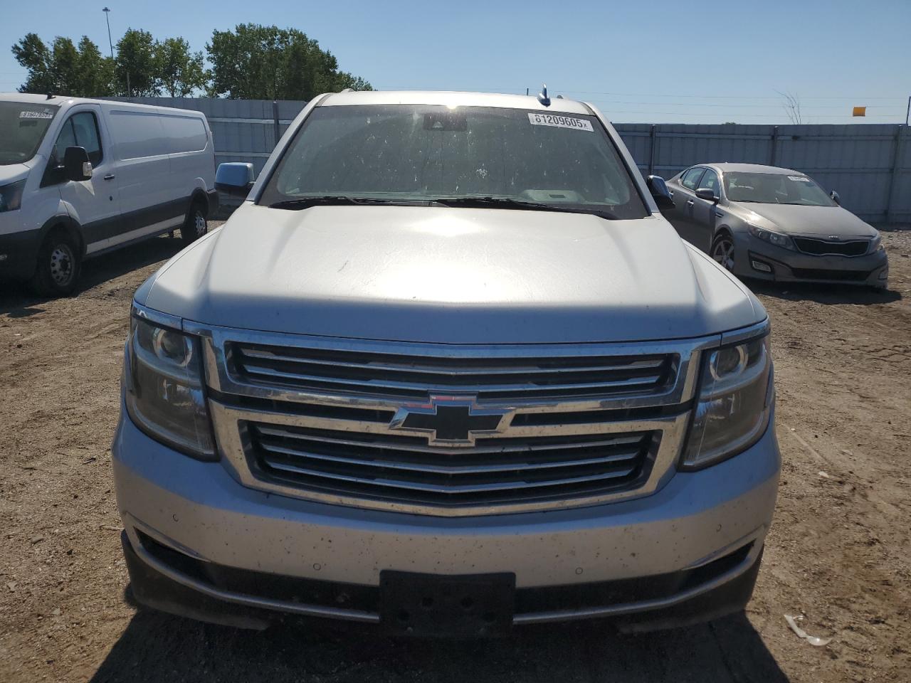 Chevrolet Suburban K1500 Premier Image 10