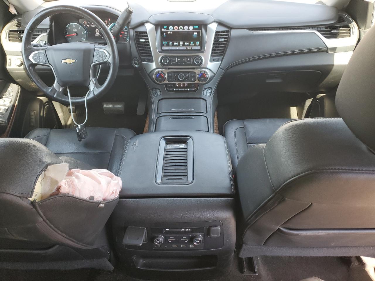 Chevrolet Suburban K1500 Premier Image 5