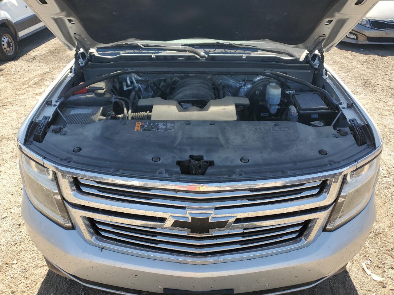 Chevrolet Suburban K1500 Premier Image 11