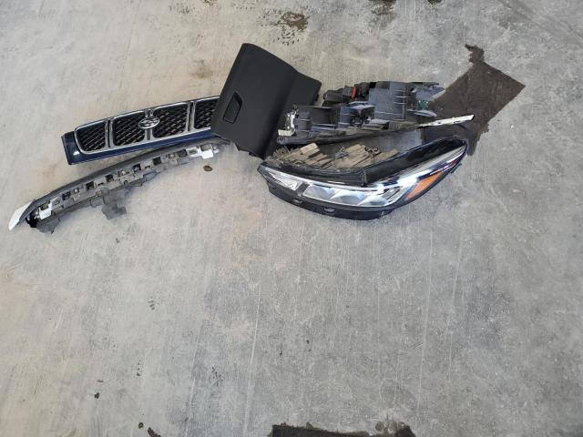 Ford Escape Active Image 8