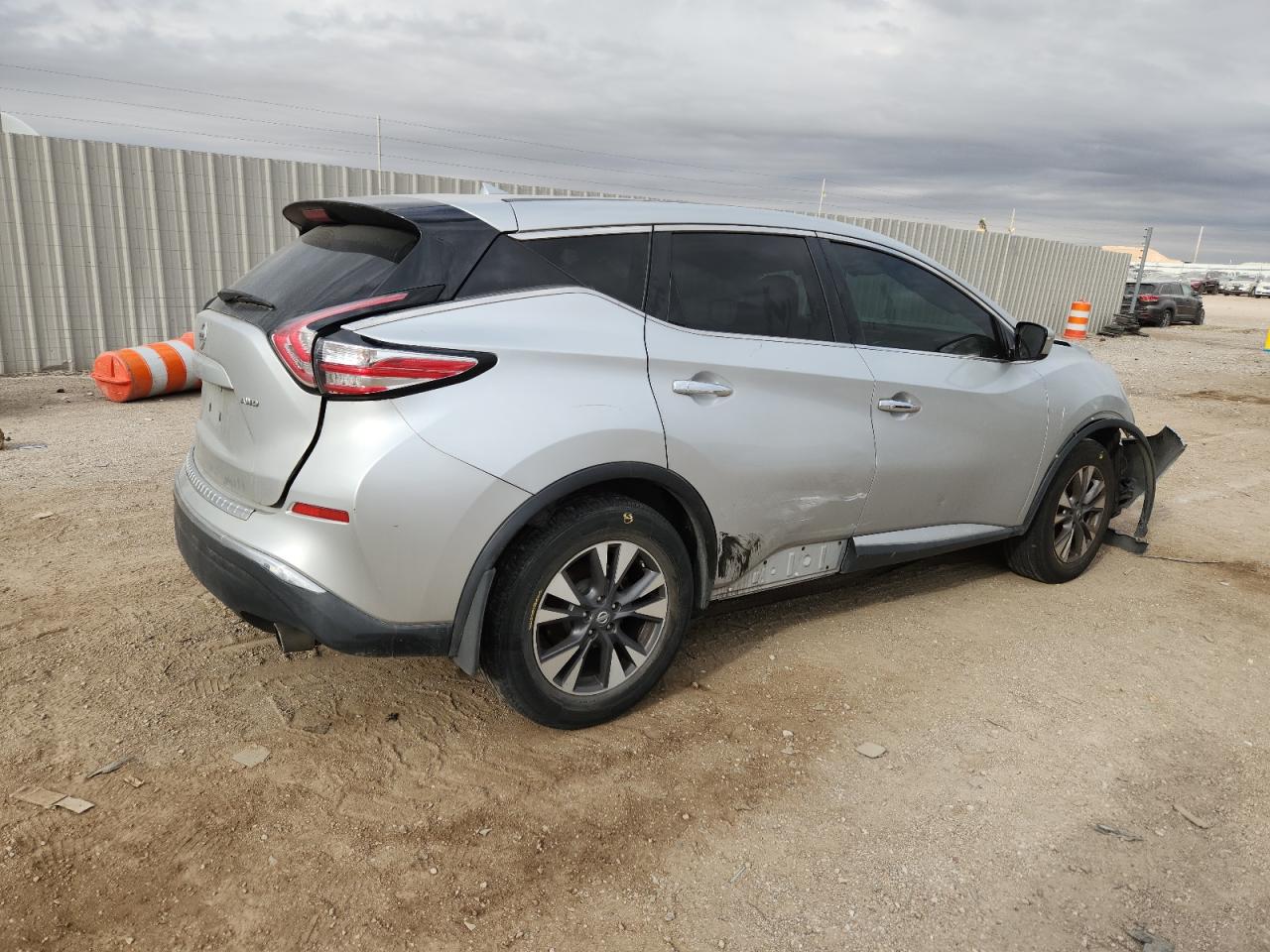 Nissan Murano S Image 2