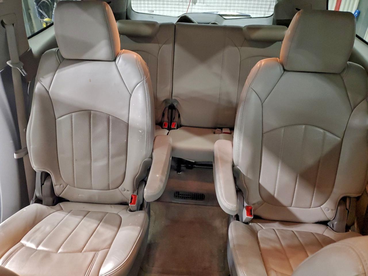 Chevrolet Traverse Ltz Image 8