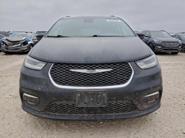 Chrysler Pacifica Touring L Image 9