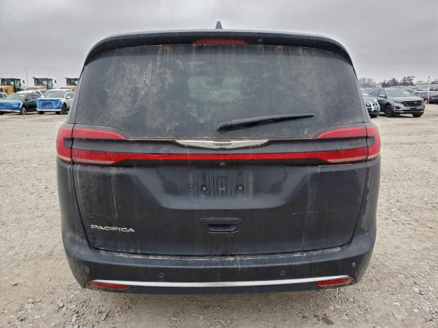 Chrysler Pacifica Touring L Image 5