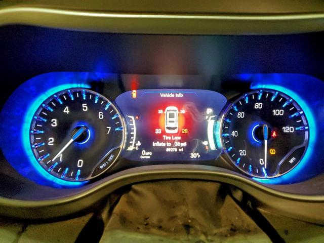 Chrysler Pacifica Touring L Image 2