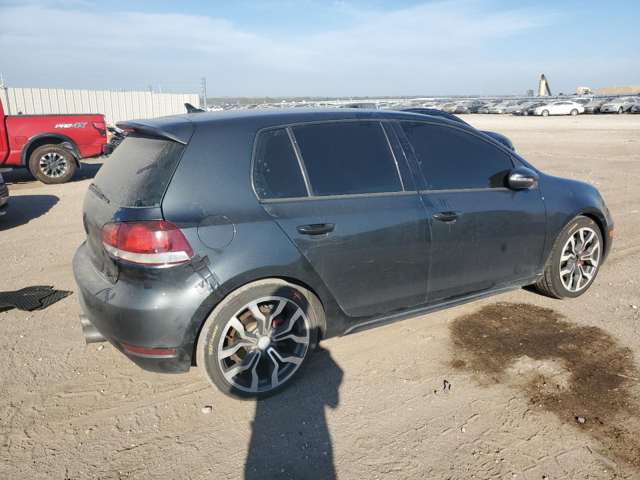 Volkswagen GTI Image 5
