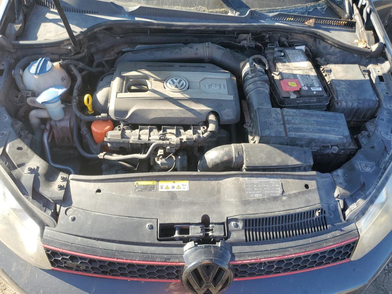 Volkswagen GTI Image 10