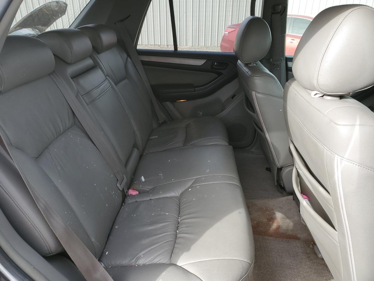 Toyota 4Runner Sr5 Image 9