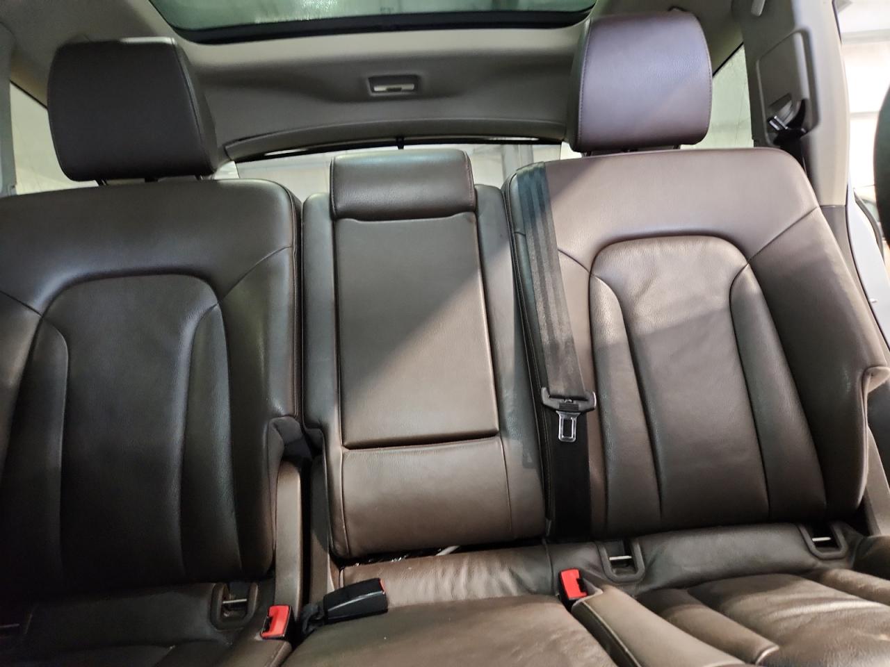 Audi Q7 Premium Plus Image 10