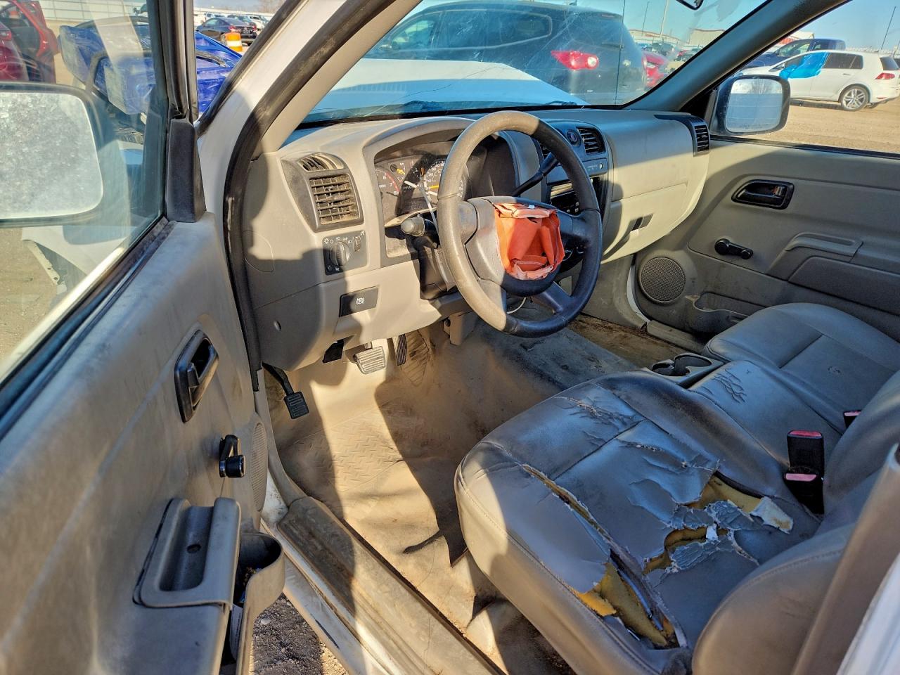 Chevrolet Colorado Image 2