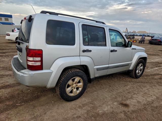 Jeep Liberty Sport Image 3