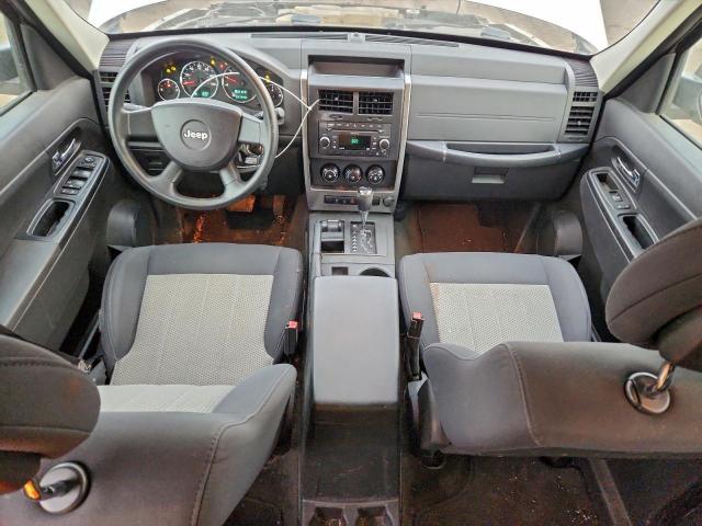 Jeep Liberty Sport Image 4