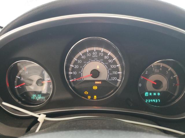 Chrysler 200 Limited Image 8