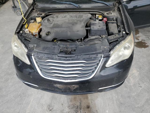 Chrysler 200 Limited Image 9