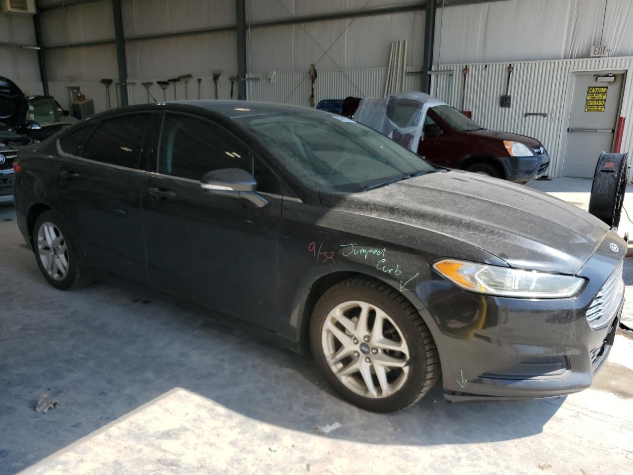 Ford Fusion Se Image 3
