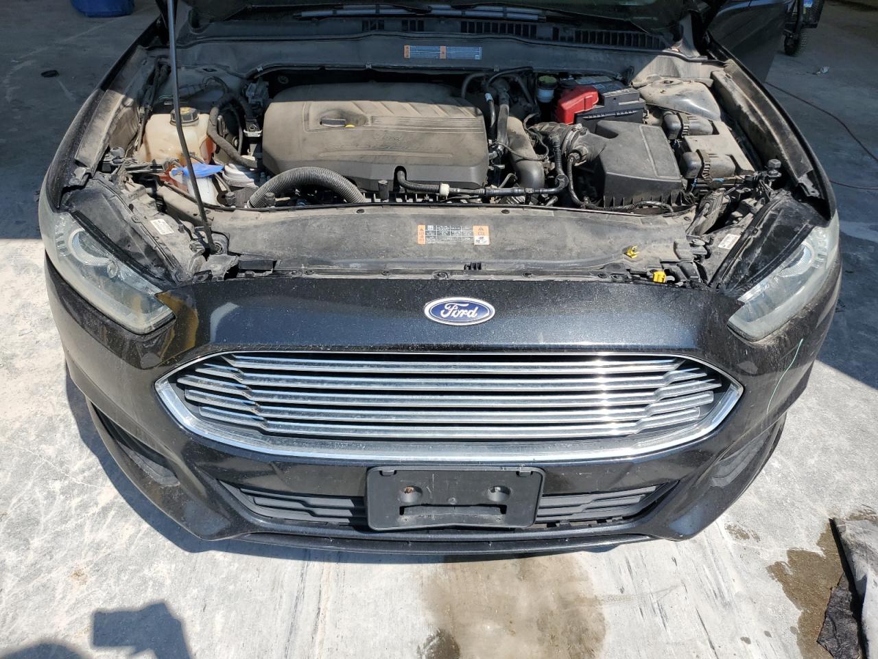 Ford Fusion Se Image 9