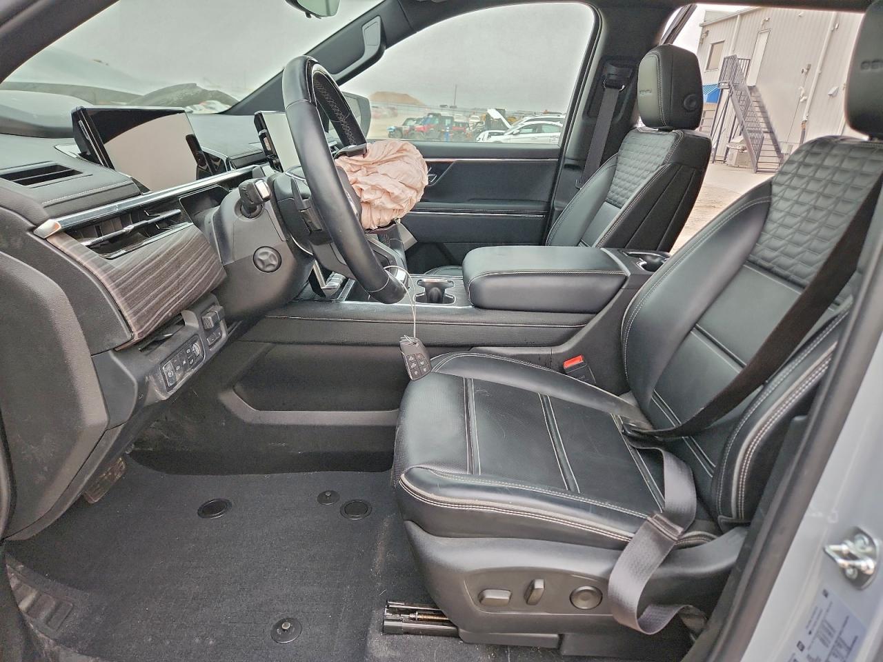 GMC Sierra Denali Image 10