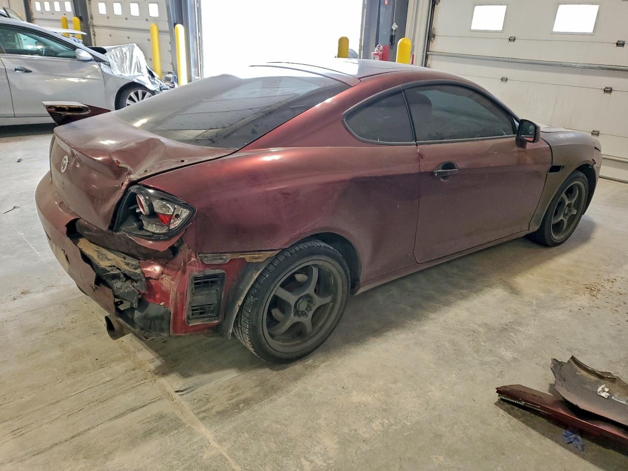 Hyundai Tiburon Gt Image 5