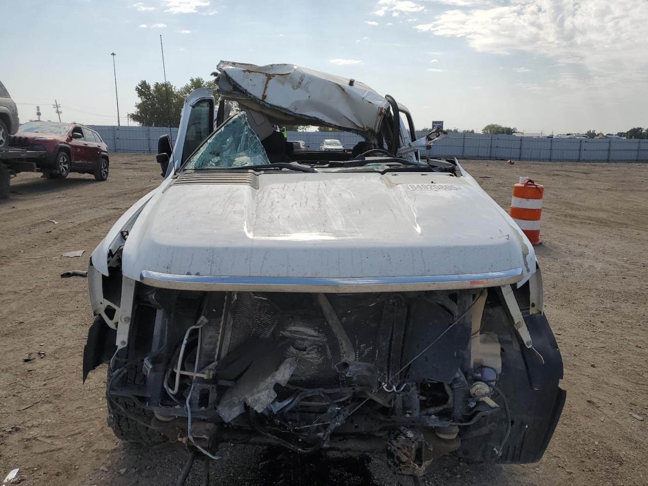 Chevrolet Silverado K2500 Heavy Duty Image 11