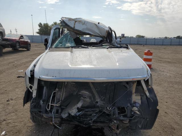 Chevrolet Silverado K2500 Heavy Duty Image 11