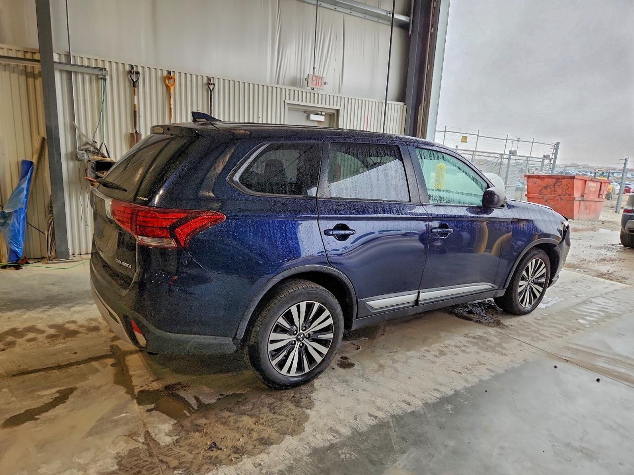 Mitsubishi Outlander Se Image 9