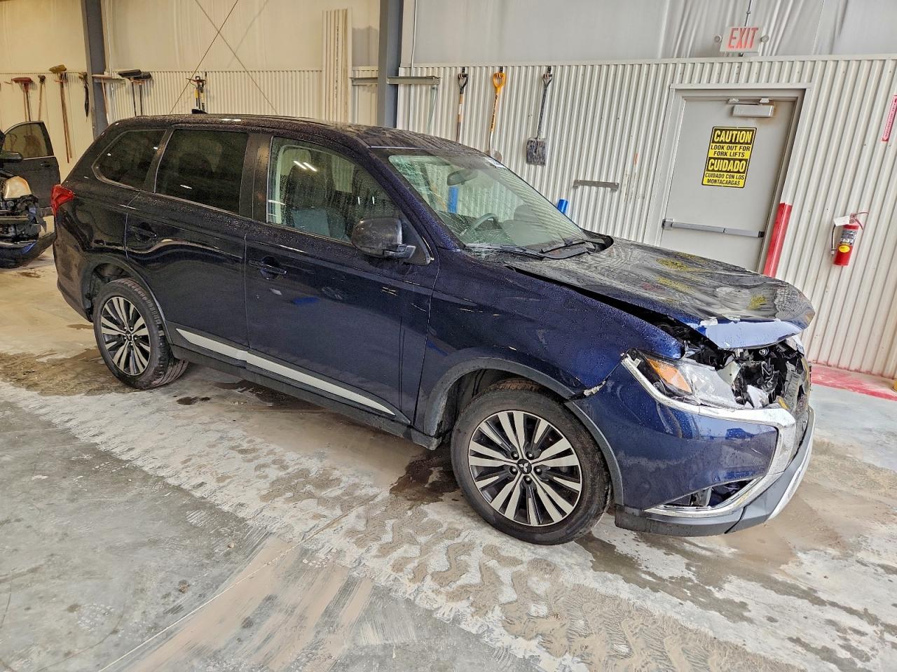 Mitsubishi Outlander Se Image 12