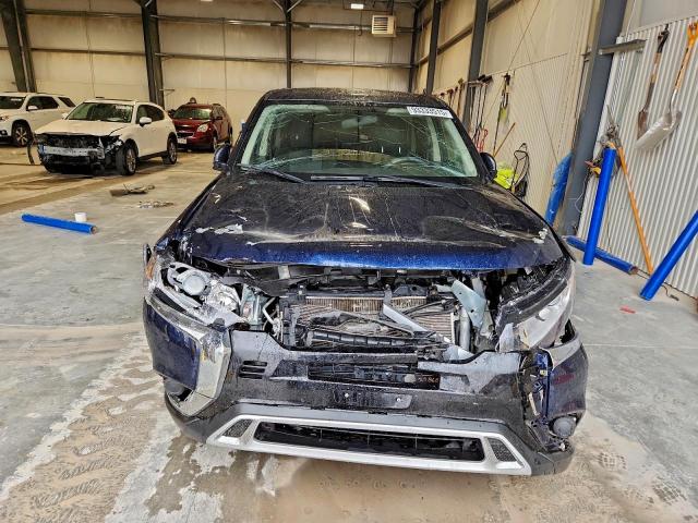 Mitsubishi Outlander Se Image 3