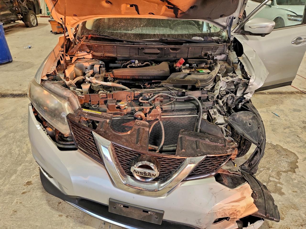 Nissan Rogue S Image 12