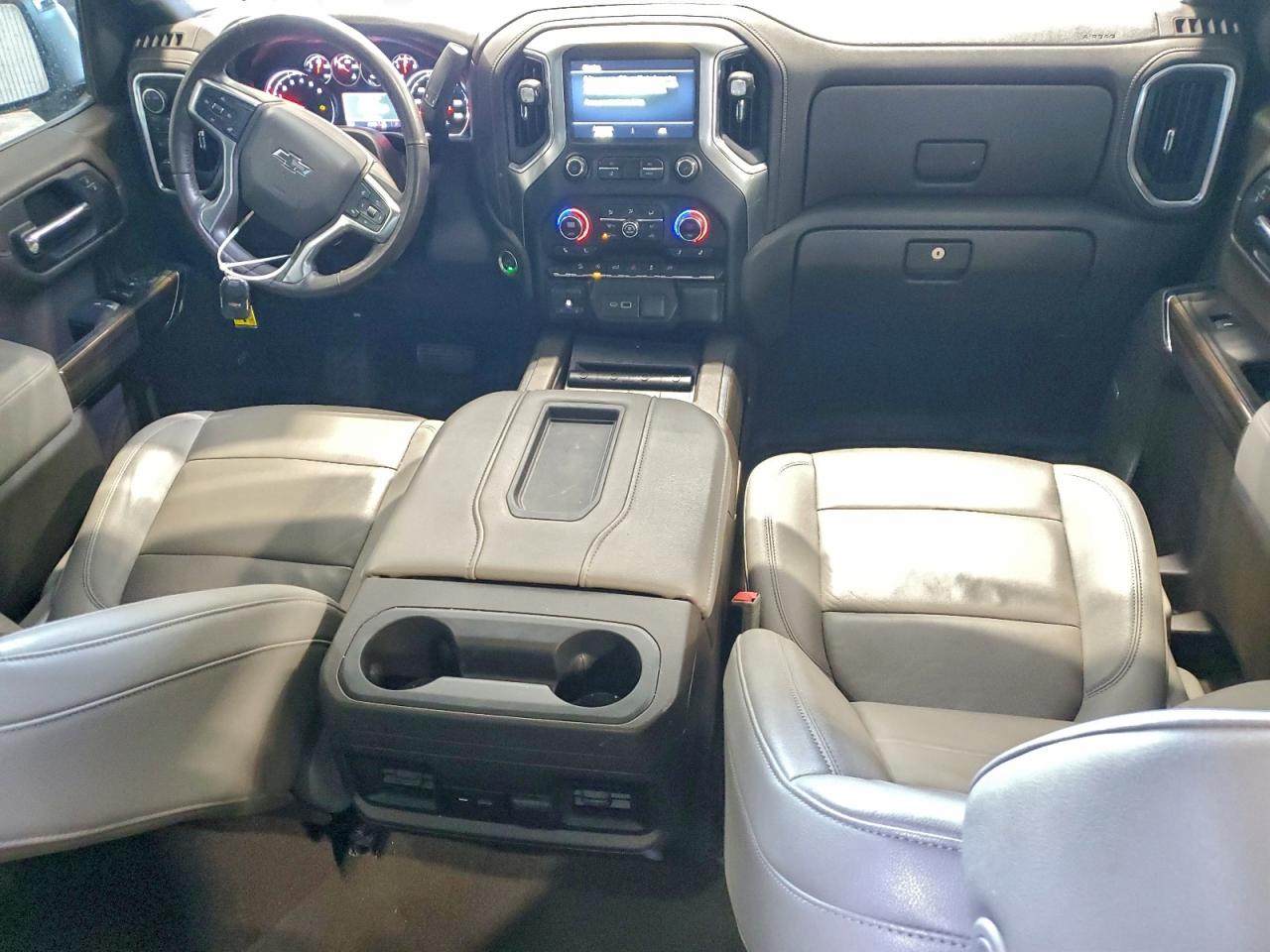 Chevrolet Silverado K1500 Rst Image 3