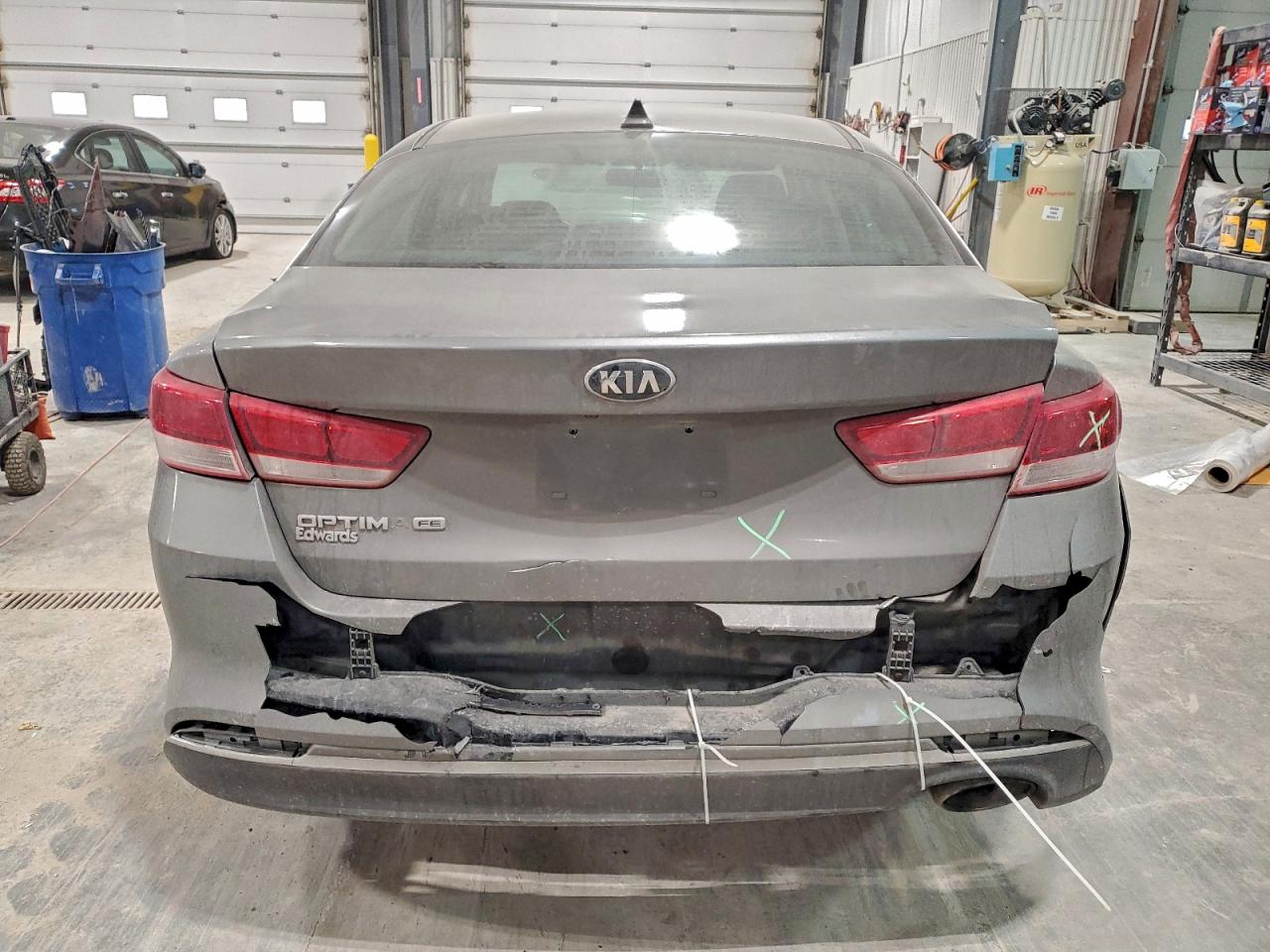 Kia Optima Lx Image 9