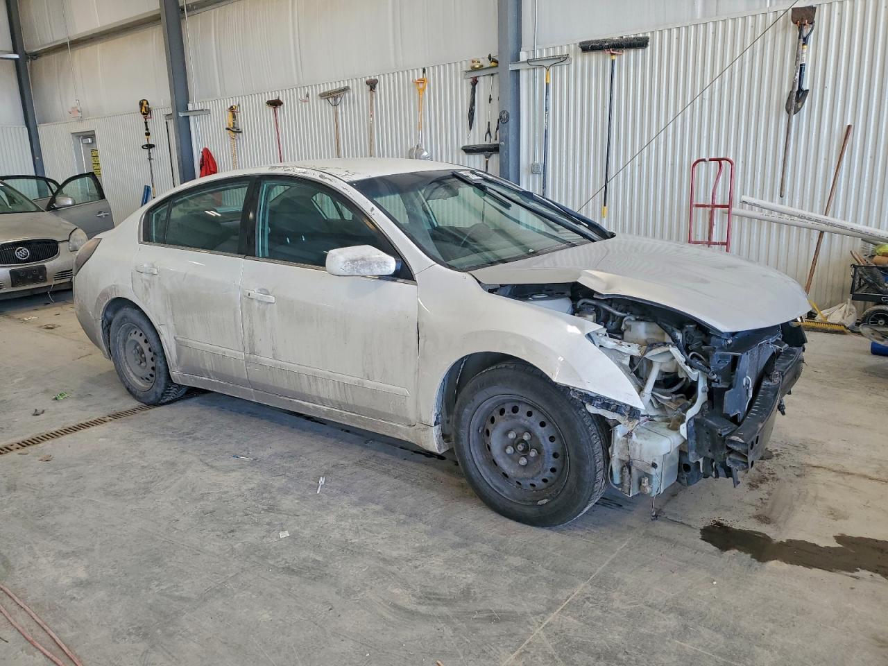 Nissan Altima Base Image 3