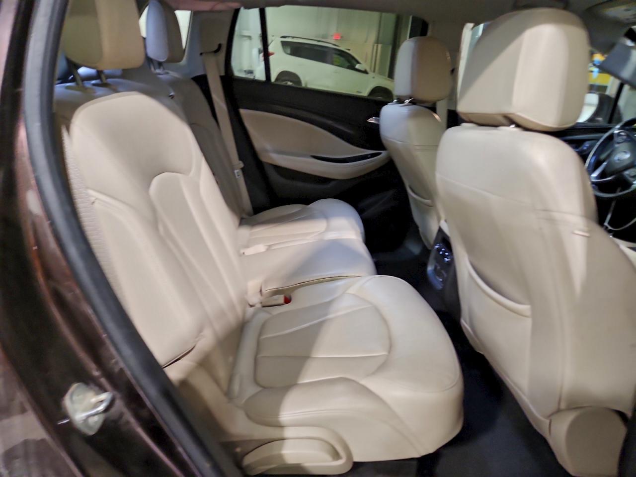 Buick Envision Essence Image 12