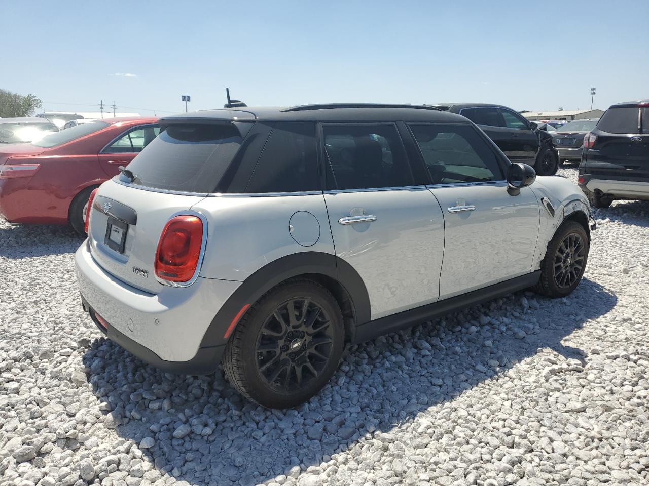 MINI Cooper Image 3