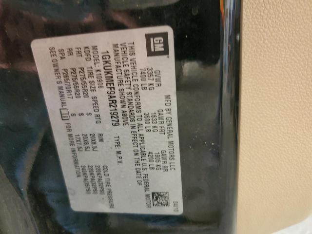 GMC Yukon Denali Image 11