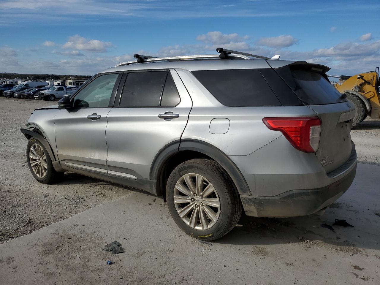 Ford Explorer Limited Image 3