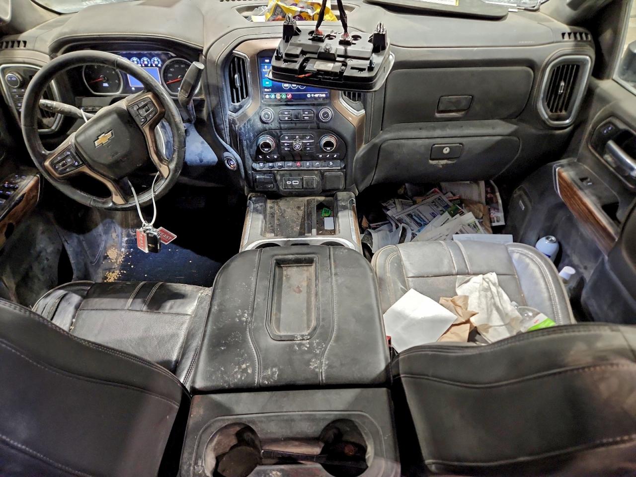 Chevrolet Silverado K3500 High Country Image 9