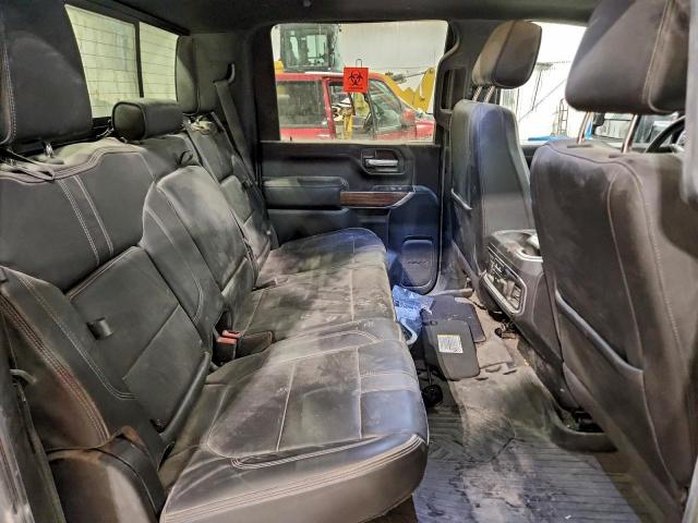 Chevrolet Silverado K3500 High Country Image 8